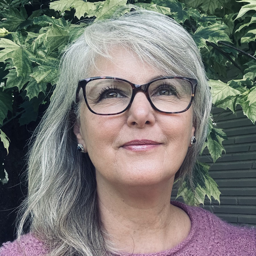 VIVA Yoga Lyne Lapierre professeure Yoga Somayog Meditation